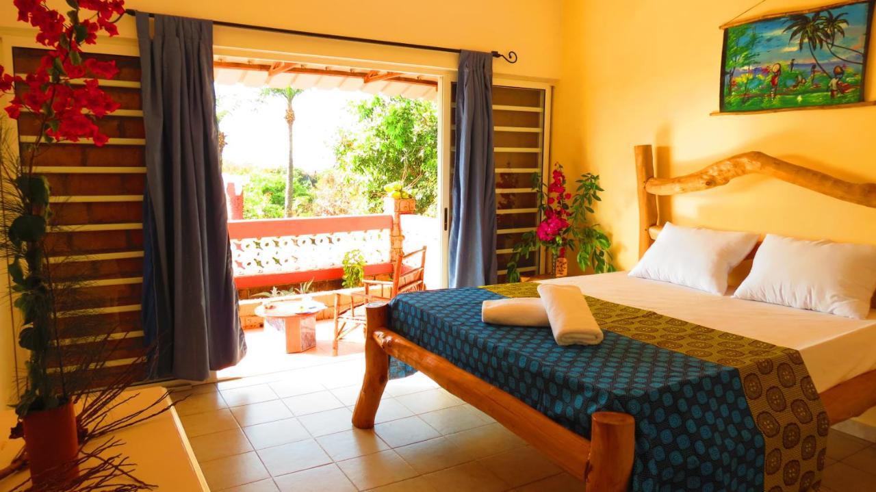 Kasa Boubak Avec Cuisine Exterieure A 50 M De La Plage Kafountine Exterior foto
